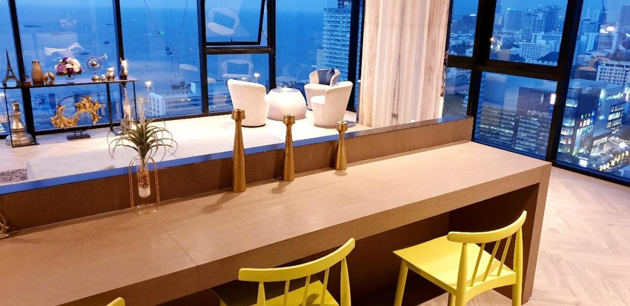 Base Central Pattaya Long Balcony King-Bed With Infinity Pool & Free Netflix! Luaran gambar