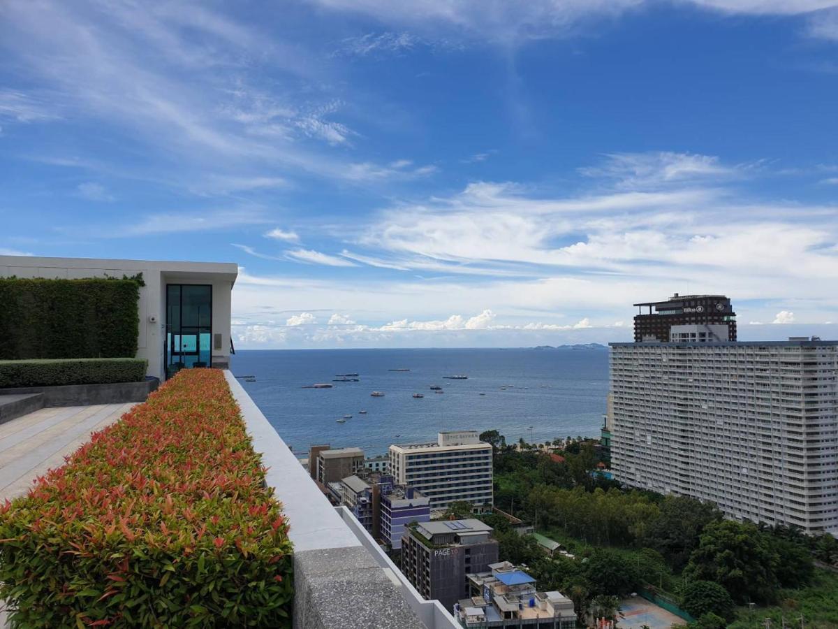 Base Central Pattaya Long Balcony King-Bed With Infinity Pool & Free Netflix! Luaran gambar